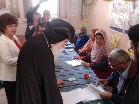 صدى البلد | أسقف بني سويف يدلي بصوته.. ويطالب المواطنين بالمشاركة