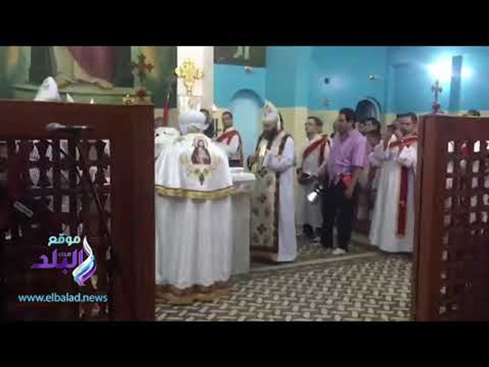 صدى البلد | الاف الاقباط يشاركون في قداس عيد القيامة بأسيوط وسط إجراءات أمنية مشددة