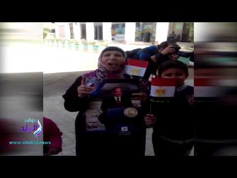 صدى البلد | سيدات يطلقن الزغاريد خلال المشاركة فى الانتخابات