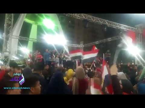 صدى البلد | احتفالات بالدقهلية بفوز الرئيس بالشماريخ والالعاب النارية