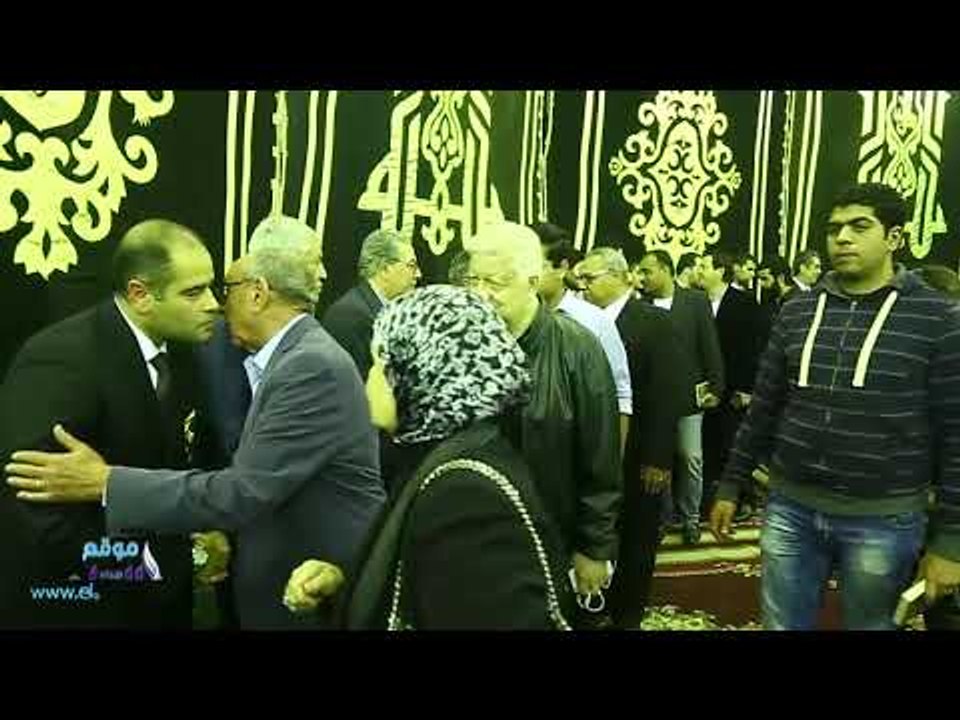 صدى البلد | «حازم إمام» و«سعد سمير» في عزاء والدة «إيهاب لهيطة»