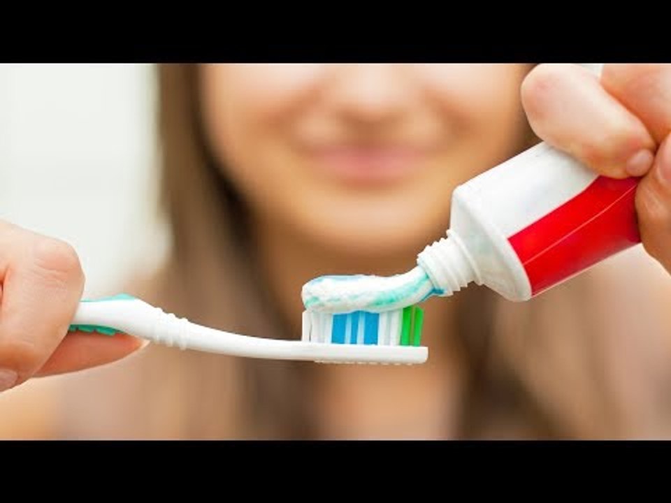صدى البلد | لن تصدق.. اصنع معجون أسنان فعال فى «أقل من 5 دقائق»