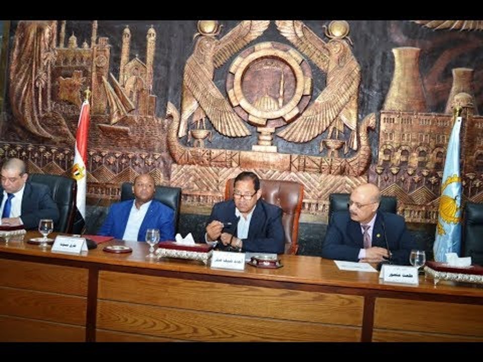 صدى البلد |محافظ الغربية يناقش إجراءات تقنين التعديات على أملاك الدولة