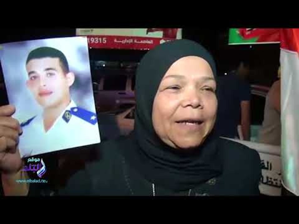 صدى البلد |  والدة شهيد من قلب ميدان الشهيد هشام بركات: مبروك لمصر نجاح الرئيس السيسي