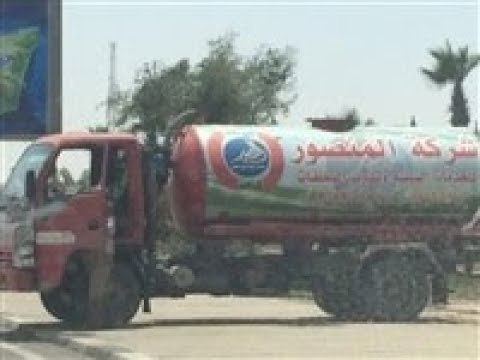 صدى البلد | الجيزة تشفط مياه الأمطار من شوارع أكتوبر