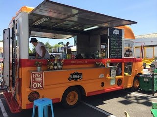 صدى البلد | أصحاب عربات المأكولات: الدولة أنصفتنا بالتراخيص