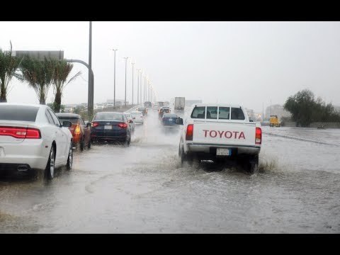 صدى البلد | غرق شوارع الحى المتميز بأكتوبر فى مياة الامطار