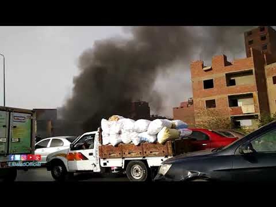 صدى البلد |  حريق في كابلات كهرباء بجوار دائري صفط اللبن