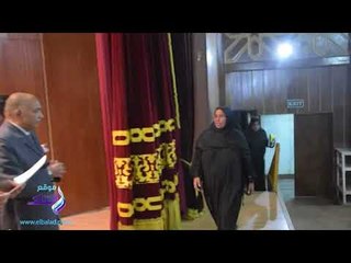 صدى البلد | محافظة أسوان تسلم مساعدات مالية للعرائس اليتيمات