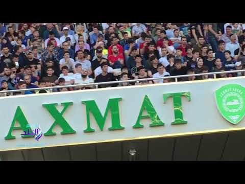 صدى البلد | شجيع حماسي لمنتخب مصر فى أولي تدريباته بروسيا