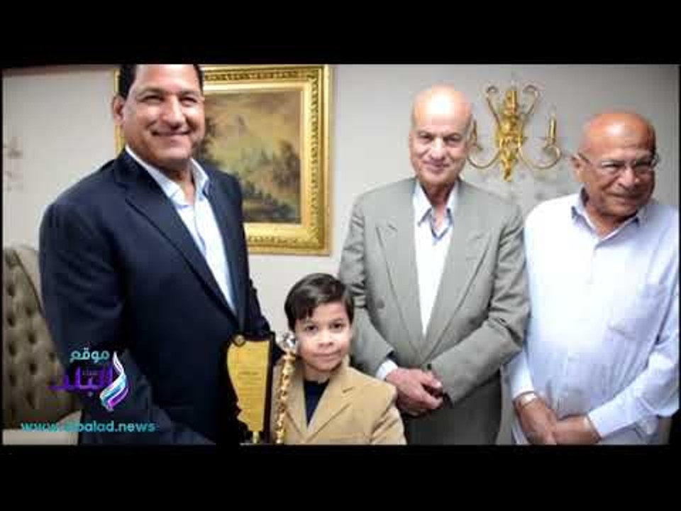 صدى البلد |  محافظ الغربية .. يكرم السيده داليا...