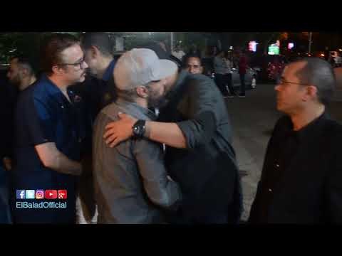 صدى البلد | انهيار عمرو عبد الجليل اثناء تقديم واجب العزاء فى ماهر عصام