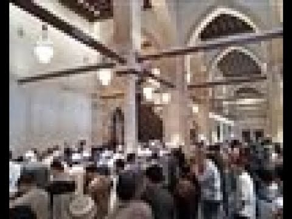 صدى البلد |علماء ومثقفون يؤدون صلاة الجنازة على أكبر معمر أزهري