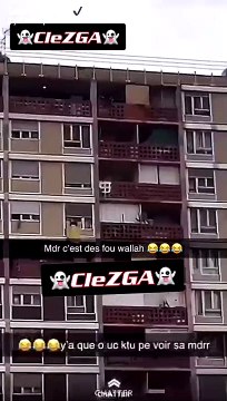 Il saute du 12ème étage d'un immeuble en parapente et fait le buzz