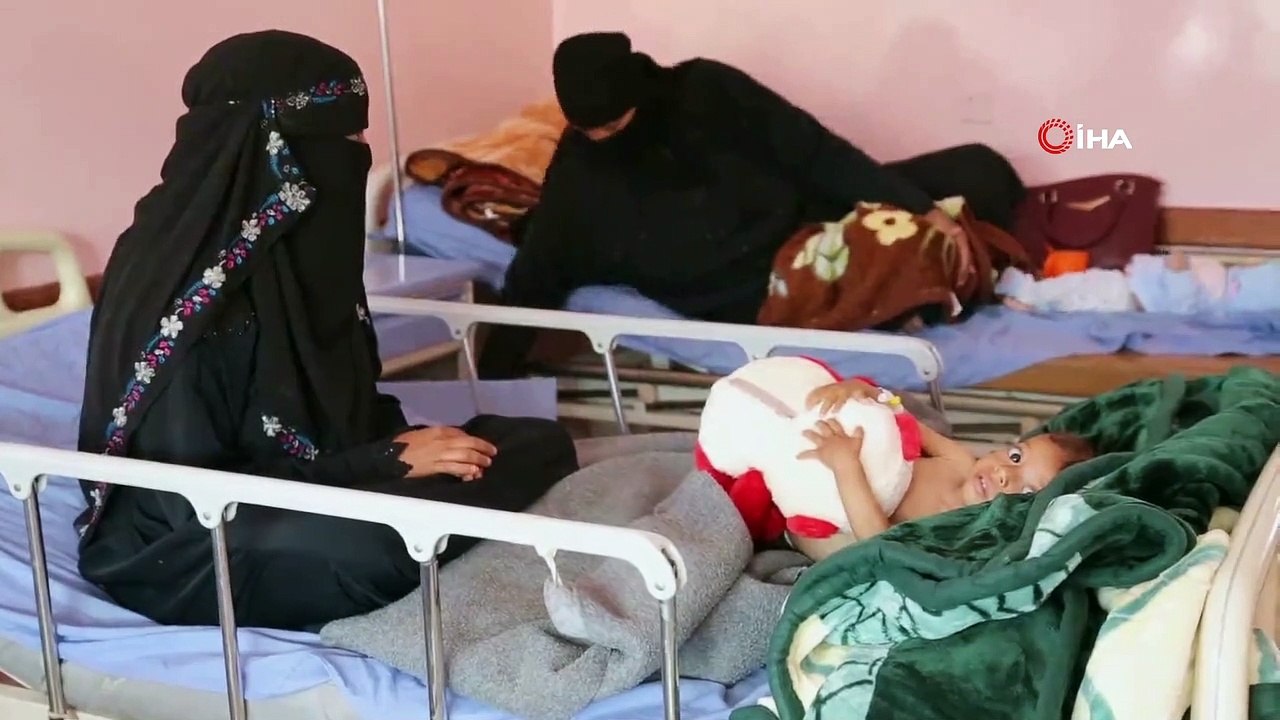 - Eğitim Tamamen Durduğu Yemen’e Birleşmiş Milletler El Uzattı- UNICEF Yemenli Öğretmenlerin Maaşını Ödemeye Başladı