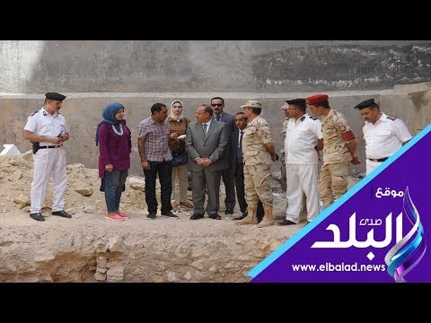 صدى البلد | محافظ الإسكندرية يتفقد تابوت الإسكندرية الأثري
