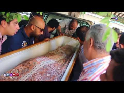 صدى البلد | نجوم الفن يشاركون في تشيع جثمان والد المخرج معتز التوني