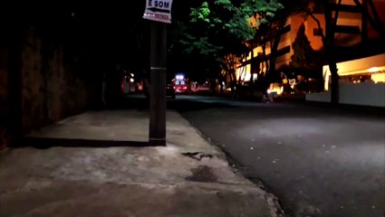 Carro atropela homem e cachorro na Rua Vitória