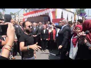 صدي البلد | رئيس جامعة القاهرة يهزم مدرب الريست بحفل استقبال العام الجديد