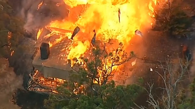 Bushfires engulf Australia in record-breaking heat