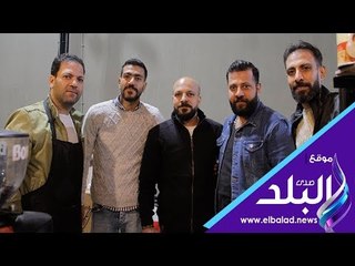 Download Video: صدي البلد  | فنجان قهوة على الرمل من يد ألفونس  أول عربة كوفي بشارع 306