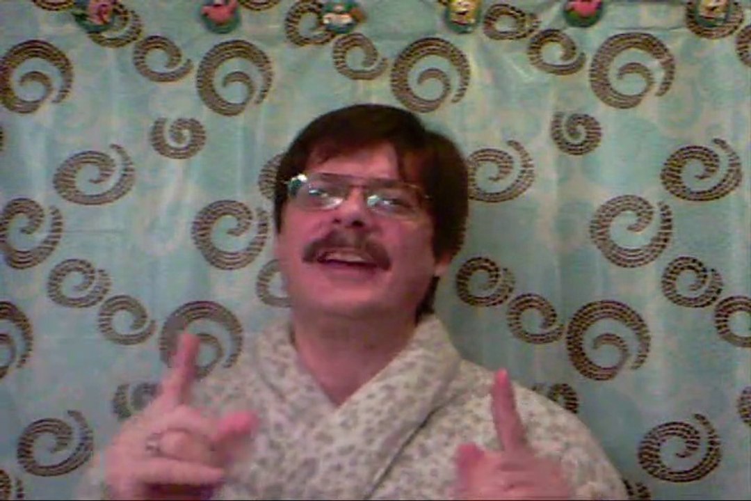 1247.CAKE DECORATING TIPS. ONLY WHITE ICING DON'T PANIC YOU CHANGE THE COLOR WITHOUT FOOD COLORING AND MAKE IT TASTE EVEN BETTER.