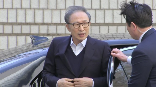 MB, 보석 이후 첫 재판 출석...이팔성 구인장 발부 / YTN