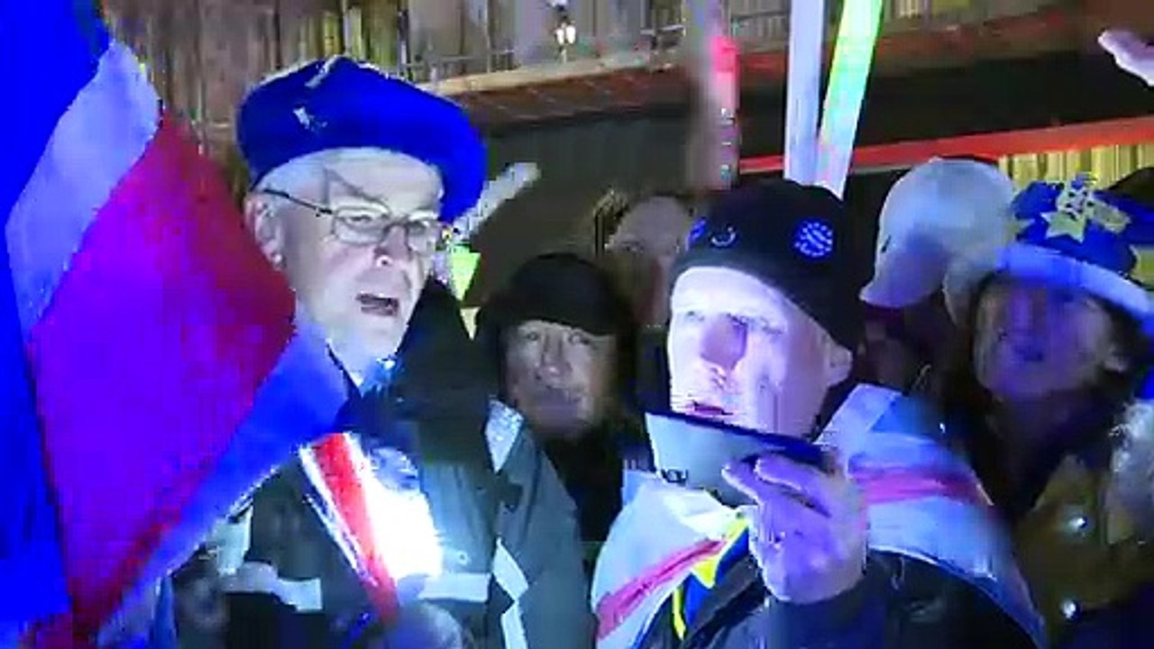 Schlappe für May: Kommt jetzt der Chaos-Brexit?