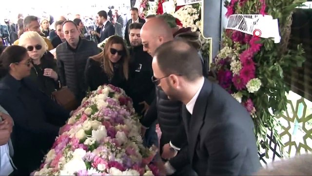 Mina Başaran'ın nişanlısı Murat Gezer'den duygusal gazete ilanı