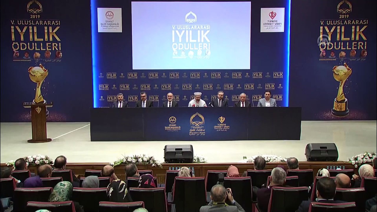 Diyanet İşleri Başkanı Erbaş: 'Türkiye Diyanet Vakfı birçok alanda hayri çalışmaları yürütmektedir' - ANKARA