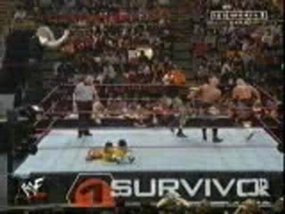 Jeff Hardy hits a 450 splash
