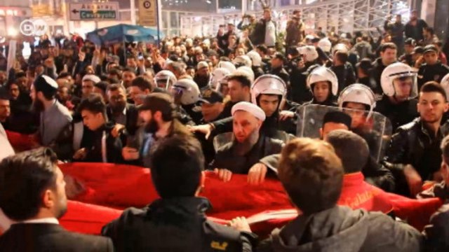 Ezana hakaret protestosuna polis müdahalesi