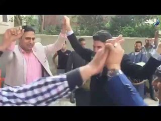 وفد الكونجرس الأمريكي يرقص على المزمار بقويسنا