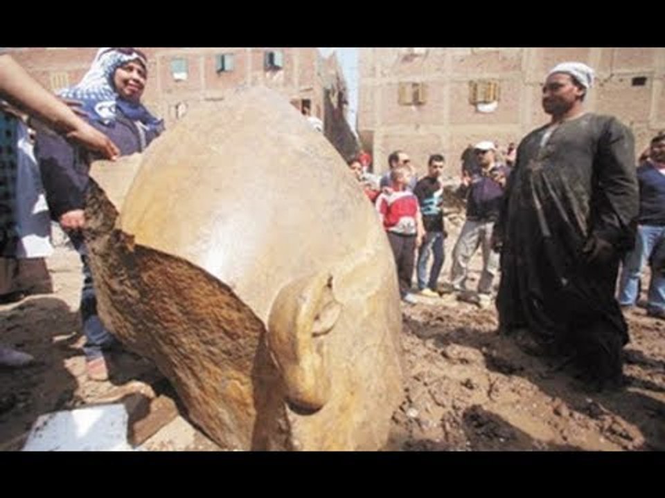 صباح البلد -  اكتشاف 4500 قطعة أثرية لـ " بسماتيك الأول" فى سوق الخميس