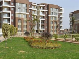 صباح البلد - الإسكان تبدأ تسليم 192 وحدة بالمرحلة الثانية لـ"دار مصر" في الشيخ زايد