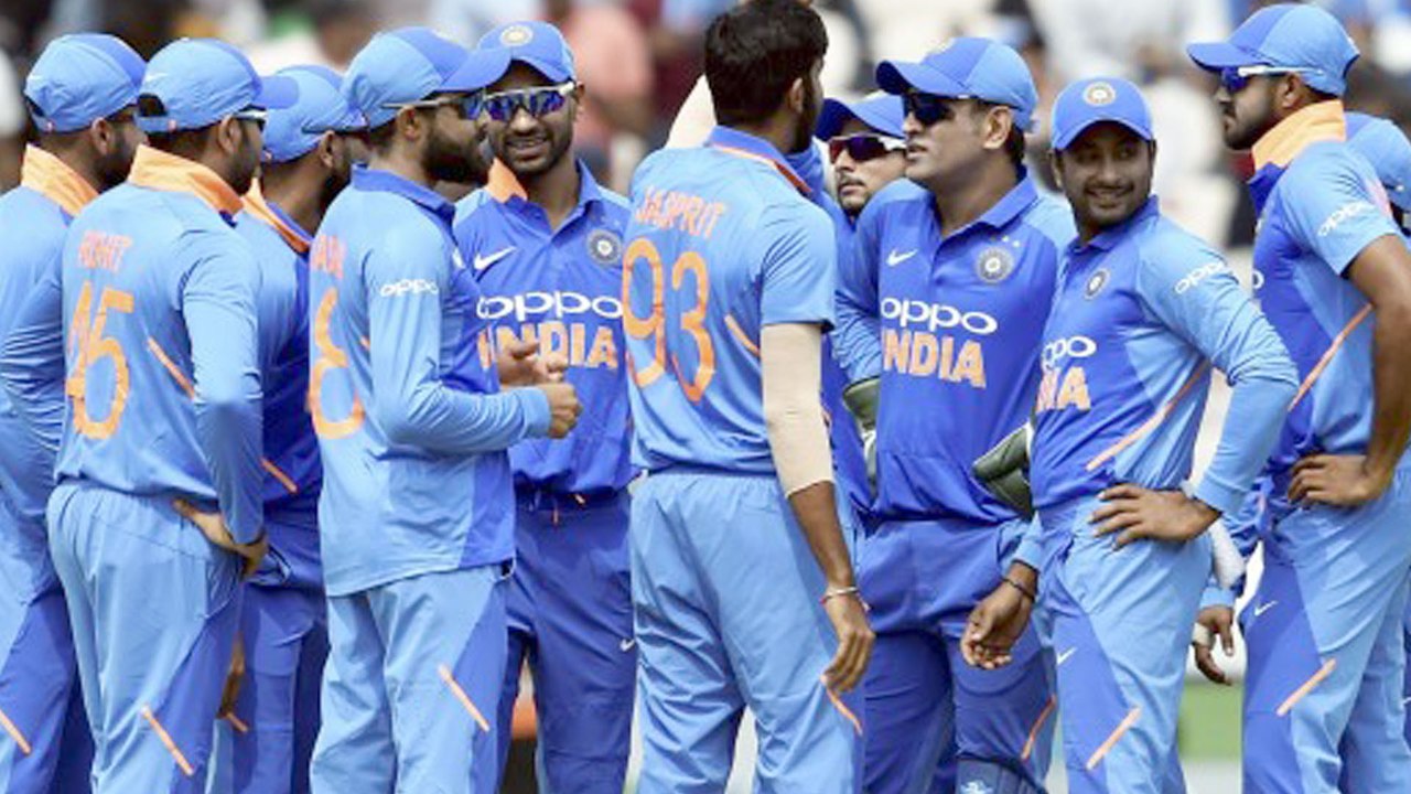 India Vs Australia 4th ODI : India Fail To Defend 350-Plus Score For The 1st Time In ODI History