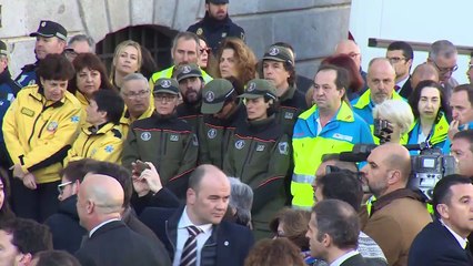 Políticos asisten al homenaje a las víctimas del 11M en Sol