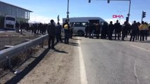 Van-Polisleri Taşıyan Midibüs ile Minibüs Çarpıştı 6'sı Polis, 17 Yaralı