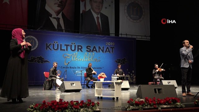 İkbal Gürpınar Bilecikli kadınlarla bir araya geldi