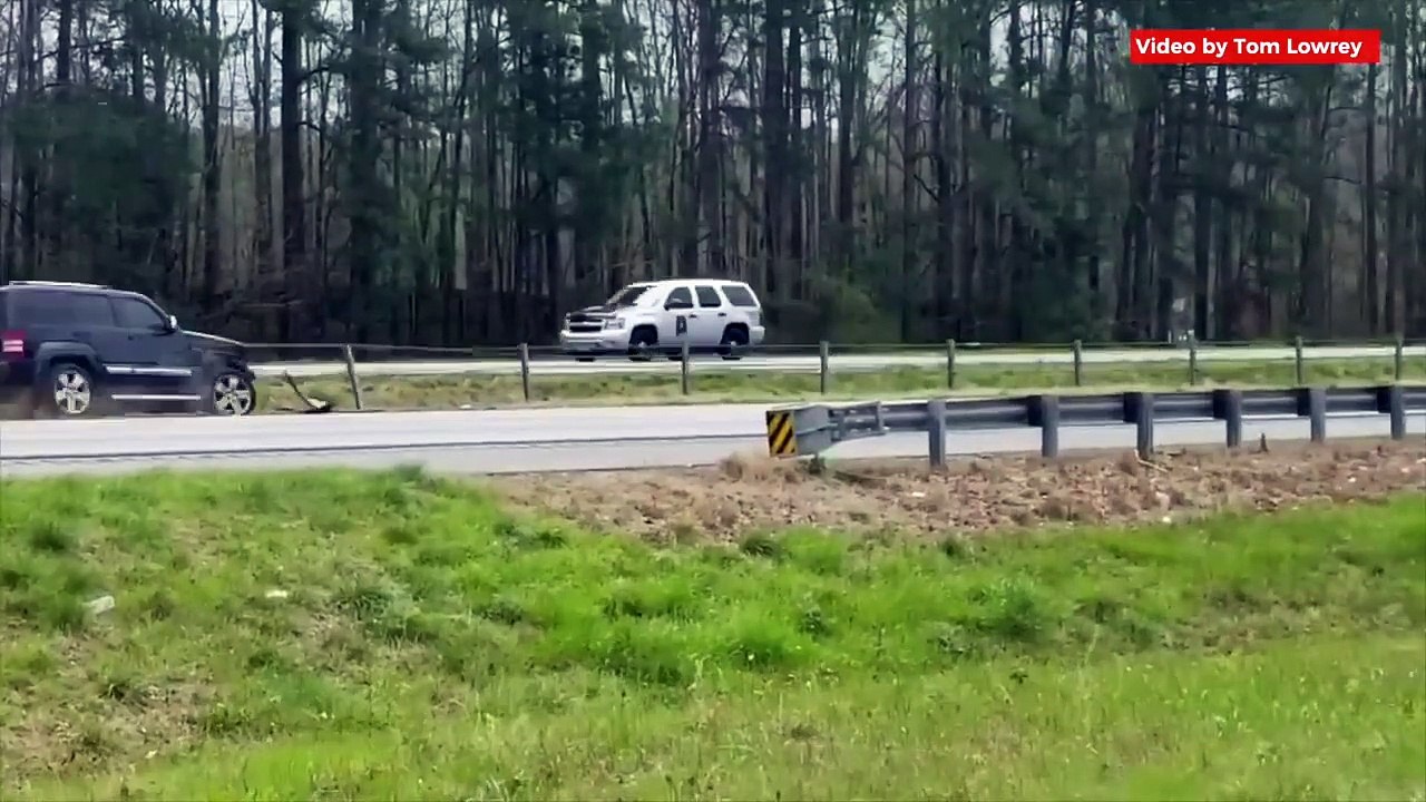 Une voiture s'est crashée juste à côté du cortège présidentiel