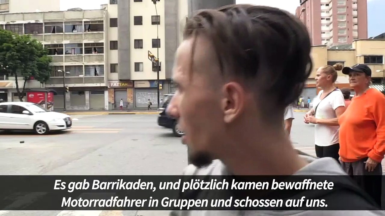 Bewaffnete auf Motorrädern schießen in Caracas auf Passanten