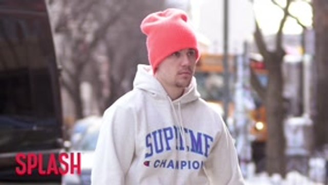 Justin Bieber Asks Fans To Pray For Him