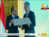 صدى البلد - الرئيس السيسي يكرم رئيس شركة سيمنز الألمانية لانجازات الشركة في مصر