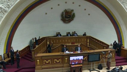 البرلمان الفنزويلي يعلن حال الطوارئ بناء على طلب غوايدو