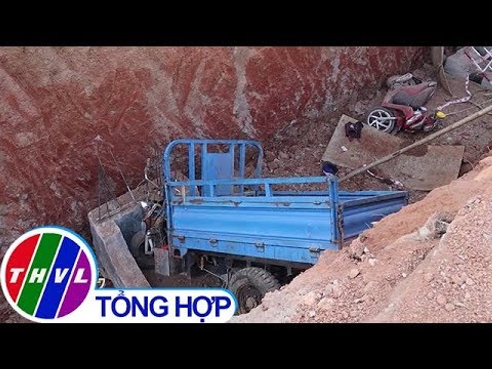 THVL | Xe ba gác tông xe máy rơi xuống hố công trình, 2 người bị thương nặng