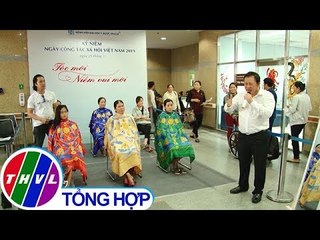 THVL | Nhiều nữ bệnh nhân bất ngờ vì được nhận hoa mừng 8/3