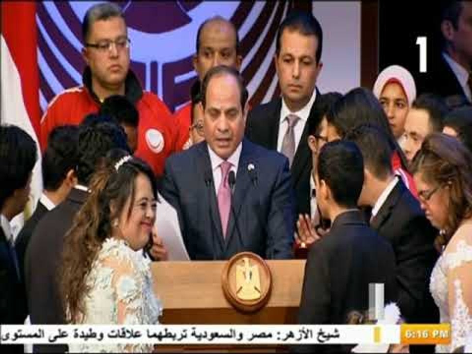 صدى البلد - شاهد .. الرئيس السيسي يقوم بجولة في معرض خاص بمنتجات ذوي الاحتياجات الخاصة