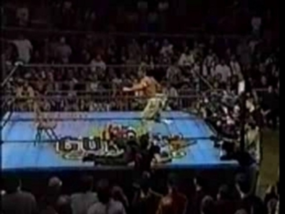 ECW - Sabu hits RVD with triple jump moonsault