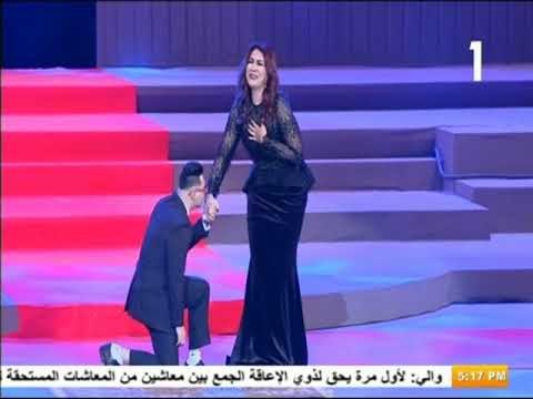 صدى البلد - شاهد| ماذا فعلت الفنانة وفاء عامر مع أحد الأطفال ذوي الإعاقة أمام الرئيس ؟