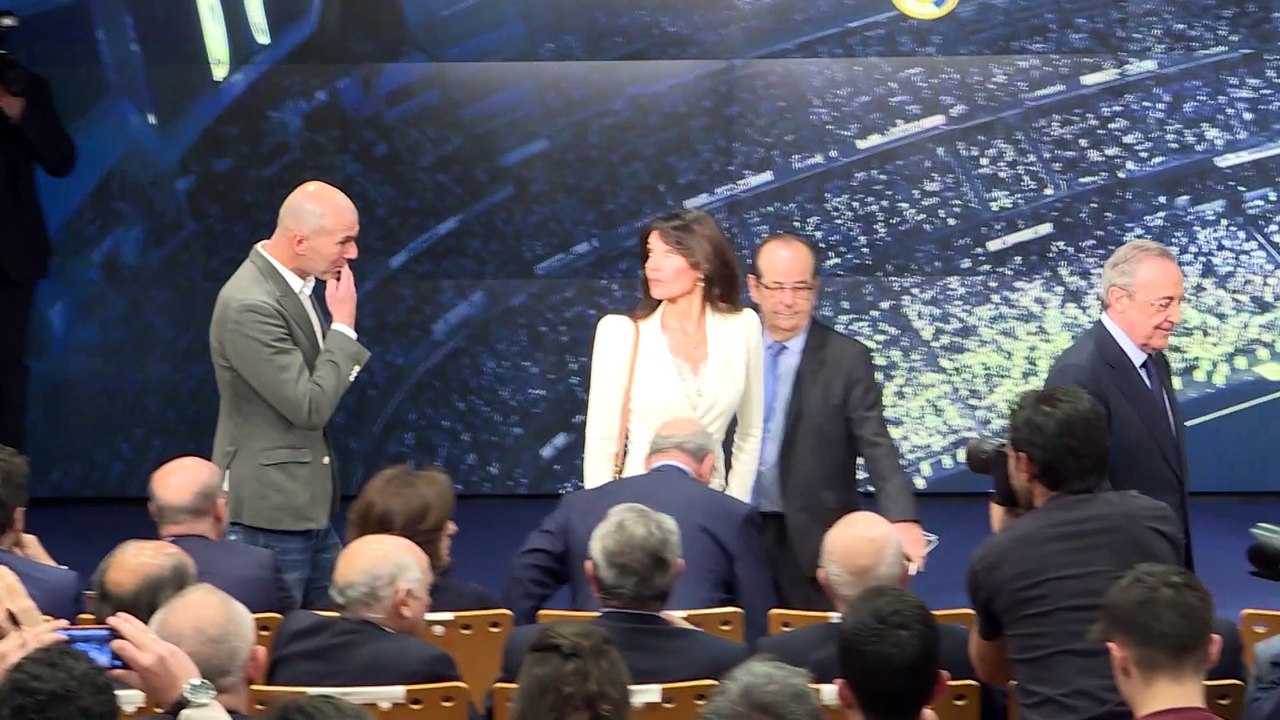 Zidane, "listo" para volver como entrenador del Real Madrid